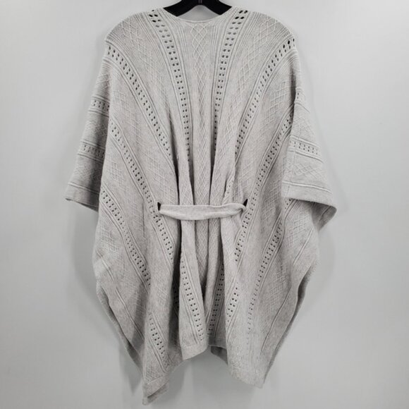 White House Black Market Textured Ruana Sweater One size NEW - Picture 2 of 4